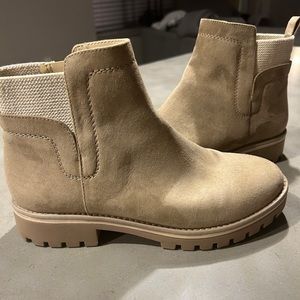 Women’s Sole Society Tan Boots 7.5